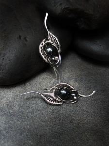 Zeloutis Wearable Art - Sterling and fine silver wire wrapped wearable art jewelry featuring semi-precious gemstones and artisan glass