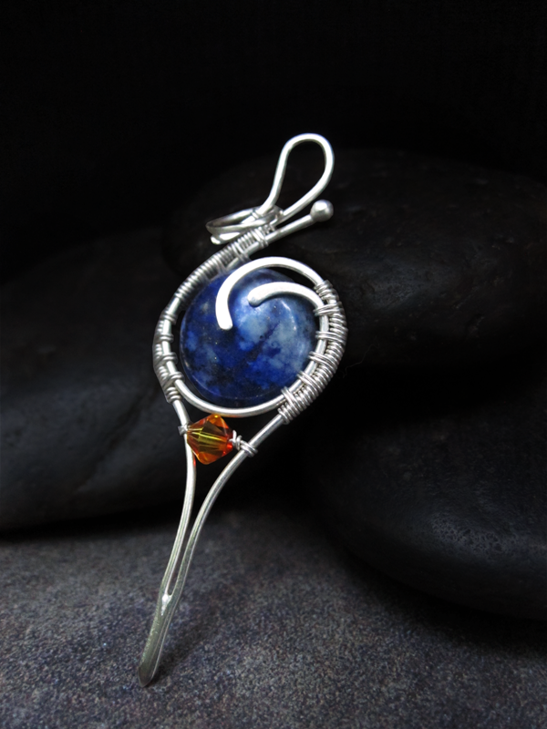 Zeloutis Wearable Art - Uncommon wire wriapped sterling and fine silver featuring semi-precious gemstones and artisan glass.