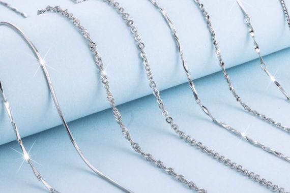How to Pick the Right Necklace or Chain Length